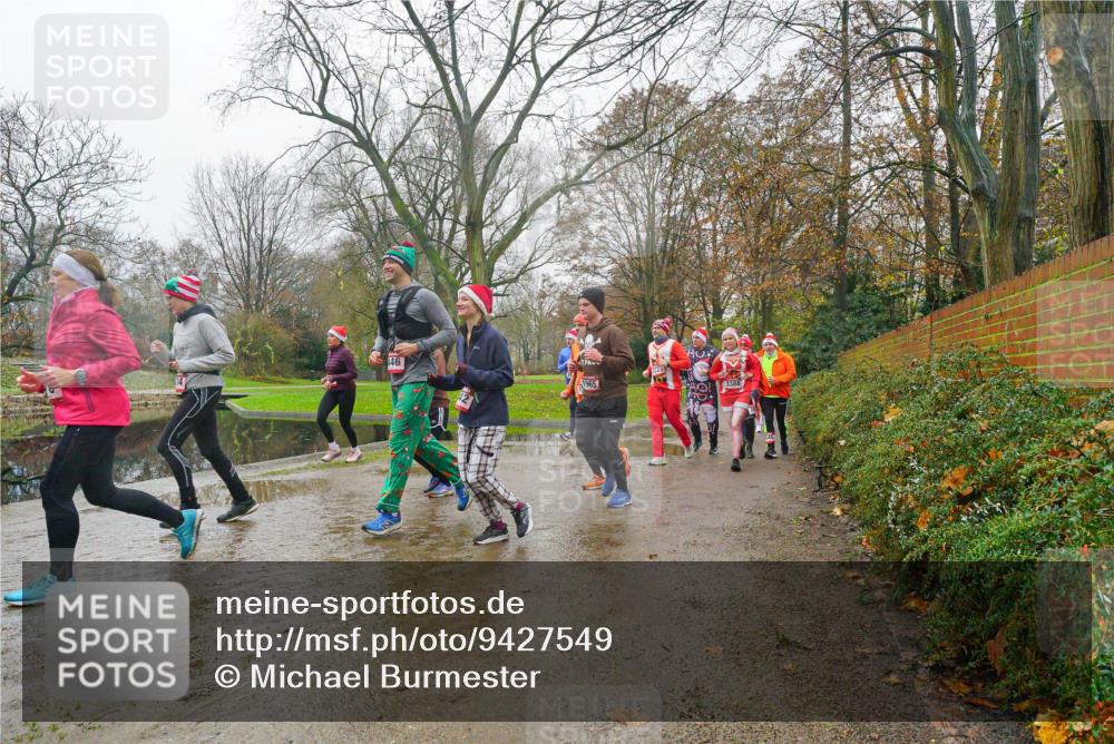 07.12.2025 - St. Pauli X-Mass-Run No. 15 Michael Burmester http://msf.ph/oto/9427549 07.12.2025 11:23:47 Laufen 46, 1965 meine-sportfotos.de