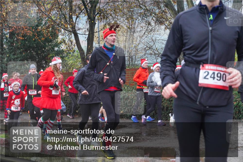 07.12.2025 - St. Pauli X-Mass-Run No. 15 Michael Burmester http://msf.ph/oto/9427574 07.12.2025 10:26:29 Laufen 479, 168, 577, 157, 2146, 2993, 2490 meine-sportfotos.de