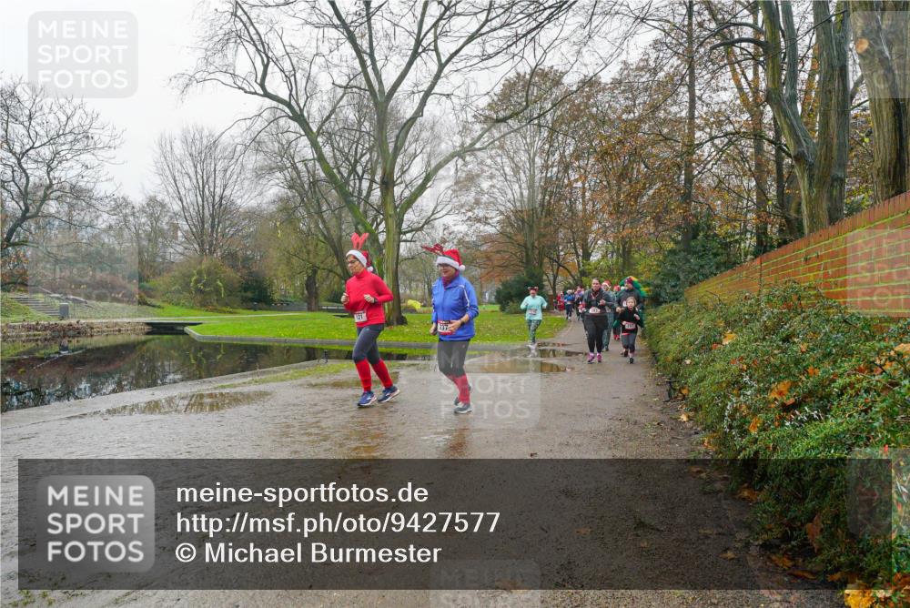07.12.2025 - St. Pauli X-Mass-Run No. 15 Michael Burmester http://msf.ph/oto/9427577 07.12.2025 11:24:02 Laufen 121 meine-sportfotos.de