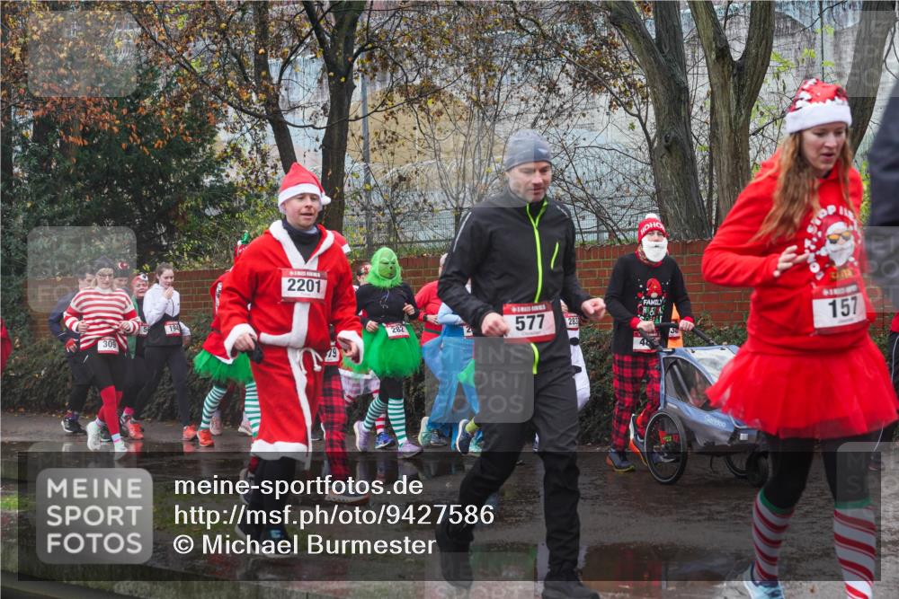 07.12.2025 - St. Pauli X-Mass-Run No. 15 Michael Burmester http://msf.ph/oto/9427586 07.12.2025 10:26:33 Laufen 309, 194, 2201, 283, 157, 577, 82 meine-sportfotos.de