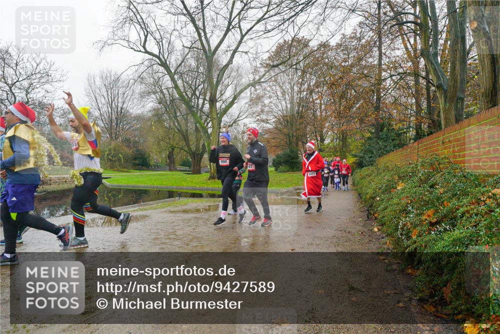 07.12.2025 - St. Pauli X-Mass-Run No. 15 Michael Burmester http://msf.ph/oto/9427589 07.12.2025 11:24:09 Laufen 95, 990, 987, 3485 meine-sportfotos.de