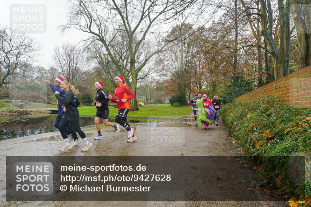 07.12.2025 - St. Pauli X-Mass-Run No. 15 Michael Burmester http://msf.ph/oto/9427628 07.12.2025 11:24:38 Laufen 107, 3523 meine-sportfotos.de