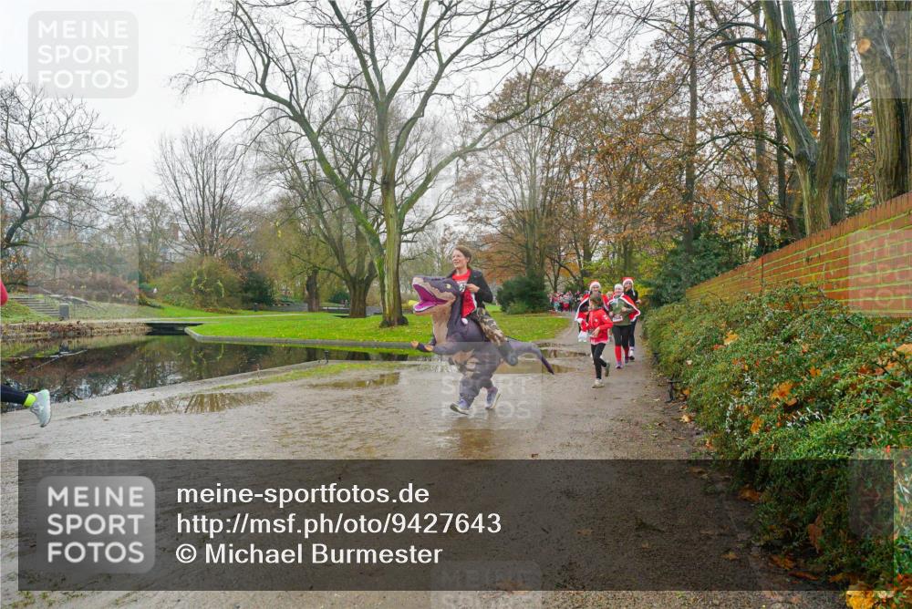 07.12.2025 - St. Pauli X-Mass-Run No. 15 Michael Burmester http://msf.ph/oto/9427643 07.12.2025 11:24:44 Laufen  meine-sportfotos.de