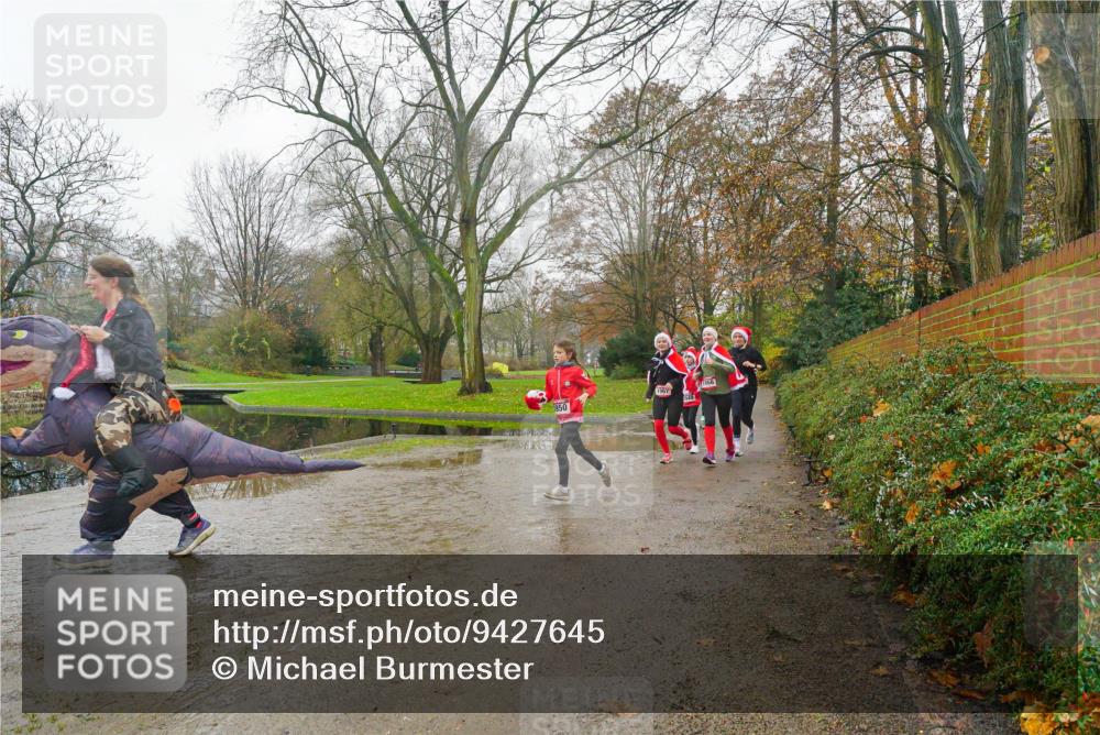 07.12.2025 - St. Pauli X-Mass-Run No. 15 Michael Burmester http://msf.ph/oto/9427645 07.12.2025 11:24:45 Laufen 950, 4961 meine-sportfotos.de