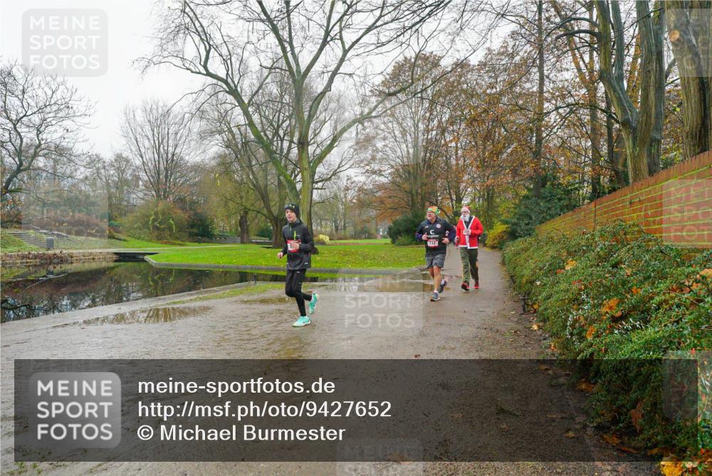 07.12.2025 - St. Pauli X-Mass-Run No. 15 Michael Burmester http://msf.ph/oto/9427652 07.12.2025 11:24:49 Laufen  meine-sportfotos.de