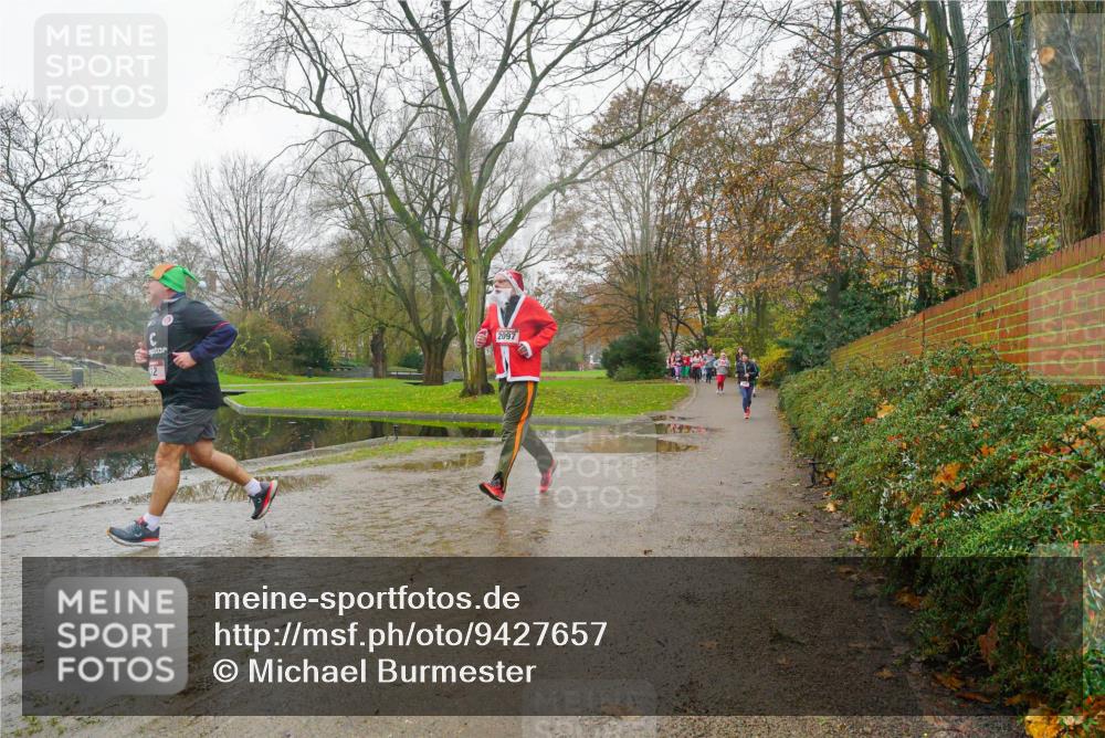 07.12.2025 - St. Pauli X-Mass-Run No. 15 Michael Burmester http://msf.ph/oto/9427657 07.12.2025 11:24:51 Laufen 2097 meine-sportfotos.de
