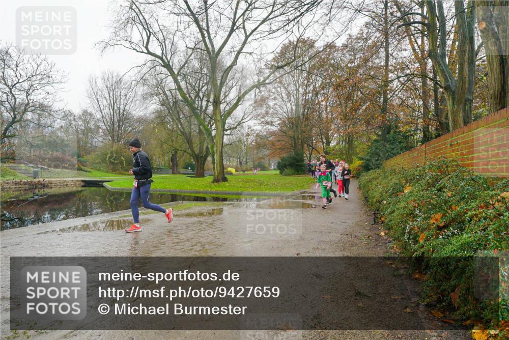 07.12.2025 - St. Pauli X-Mass-Run No. 15 Michael Burmester http://msf.ph/oto/9427659 07.12.2025 11:24:57 Laufen 147 meine-sportfotos.de