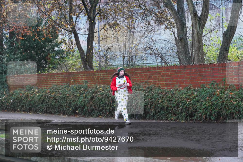 07.12.2025 - St. Pauli X-Mass-Run No. 15 Michael Burmester http://msf.ph/oto/9427670 07.12.2025 10:29:13 Laufen 2893 meine-sportfotos.de