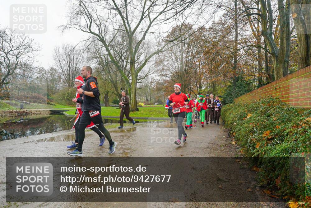07.12.2025 - St. Pauli X-Mass-Run No. 15 Michael Burmester http://msf.ph/oto/9427677 07.12.2025 11:25:09 Laufen 82, 243, 1602, 2778, 2782 meine-sportfotos.de