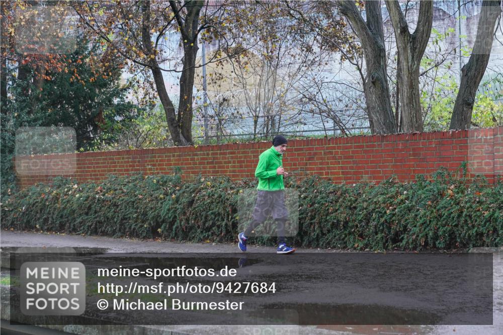 07.12.2025 - St. Pauli X-Mass-Run No. 15 Michael Burmester http://msf.ph/oto/9427684 07.12.2025 10:32:03 Laufen  meine-sportfotos.de