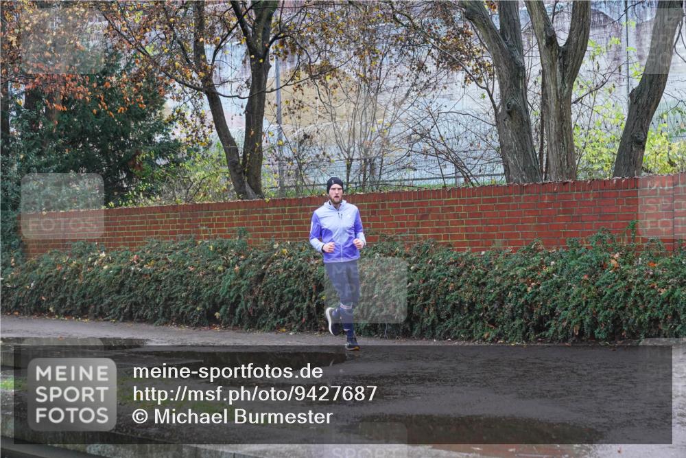 07.12.2025 - St. Pauli X-Mass-Run No. 15 Michael Burmester http://msf.ph/oto/9427687 07.12.2025 10:33:48 Laufen  meine-sportfotos.de