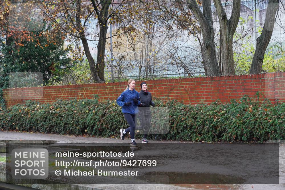 07.12.2025 - St. Pauli X-Mass-Run No. 15 Michael Burmester http://msf.ph/oto/9427699 07.12.2025 10:37:44 Laufen  meine-sportfotos.de