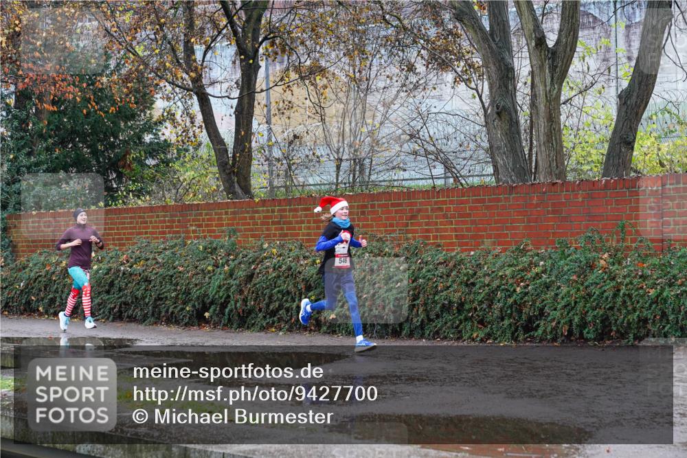 07.12.2025 - St. Pauli X-Mass-Run No. 15 Michael Burmester http://msf.ph/oto/9427700 07.12.2025 10:38:08 Laufen  meine-sportfotos.de