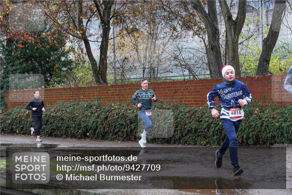07.12.2025 - St. Pauli X-Mass-Run No. 15 Michael Burmester http://msf.ph/oto/9427709 07.12.2025 10:38:26 Laufen 769, 4814 meine-sportfotos.de