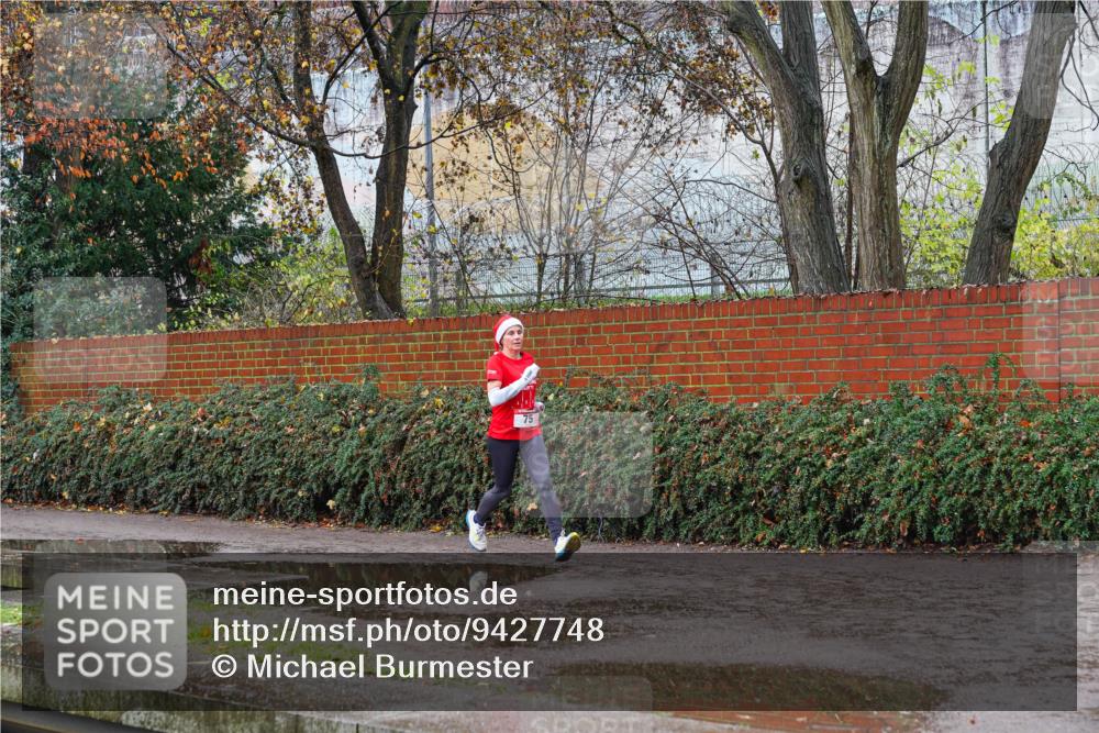 07.12.2025 - St. Pauli X-Mass-Run No. 15 Michael Burmester http://msf.ph/oto/9427748 07.12.2025 10:40:40 Laufen  meine-sportfotos.de