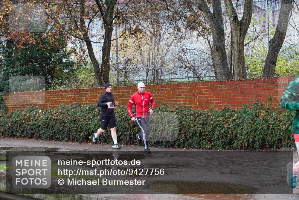 07.12.2025 - St. Pauli X-Mass-Run No. 15 Michael Burmester http://msf.ph/oto/9427756 07.12.2025 10:40:56 Laufen 324 meine-sportfotos.de
