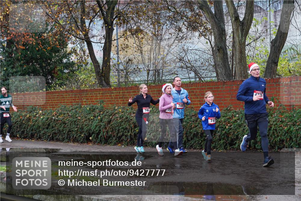 07.12.2025 - St. Pauli X-Mass-Run No. 15 Michael Burmester http://msf.ph/oto/9427777 07.12.2025 10:41:39 Laufen 5 meine-sportfotos.de