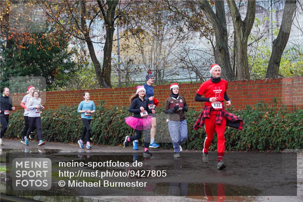 07.12.2025 - St. Pauli X-Mass-Run No. 15 Michael Burmester http://msf.ph/oto/9427805 07.12.2025 10:42:01 Laufen  meine-sportfotos.de