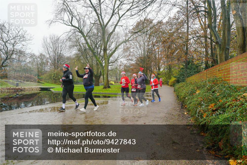 07.12.2025 - St. Pauli X-Mass-Run No. 15 Michael Burmester http://msf.ph/oto/9427843 07.12.2025 11:26:46 Laufen 2599 meine-sportfotos.de