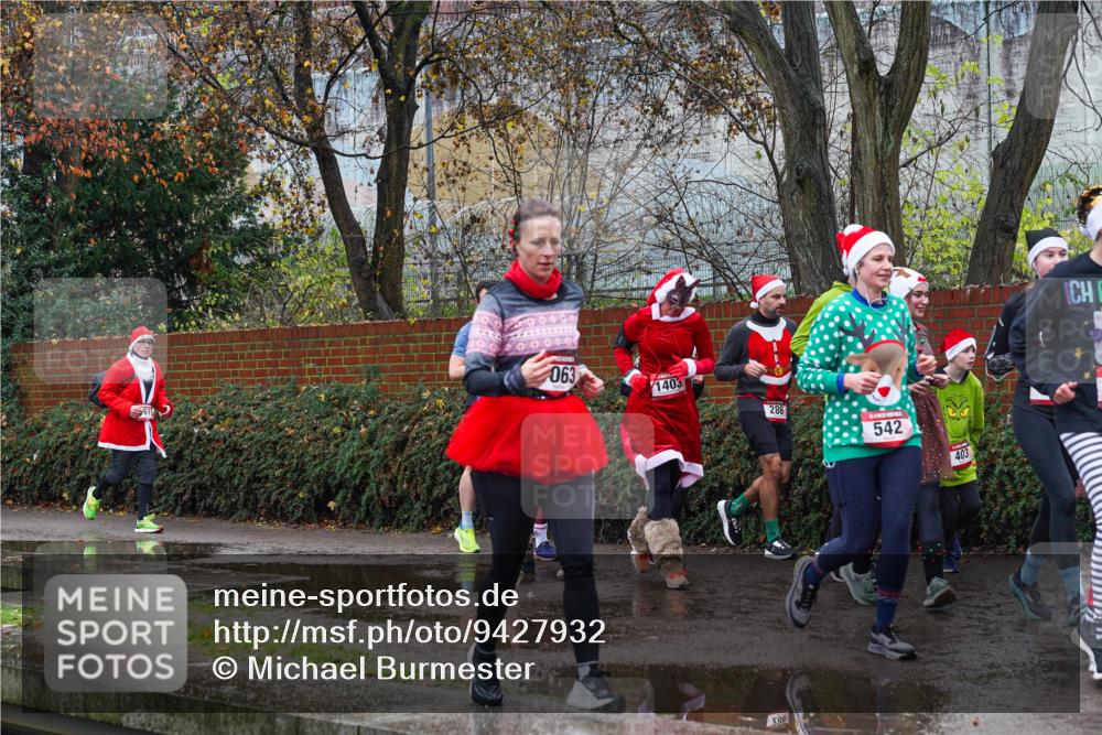07.12.2025 - St. Pauli X-Mass-Run No. 15 Michael Burmester http://msf.ph/oto/9427932 07.12.2025 10:43:31 Laufen 063, 1403, 286, 542, 403 meine-sportfotos.de