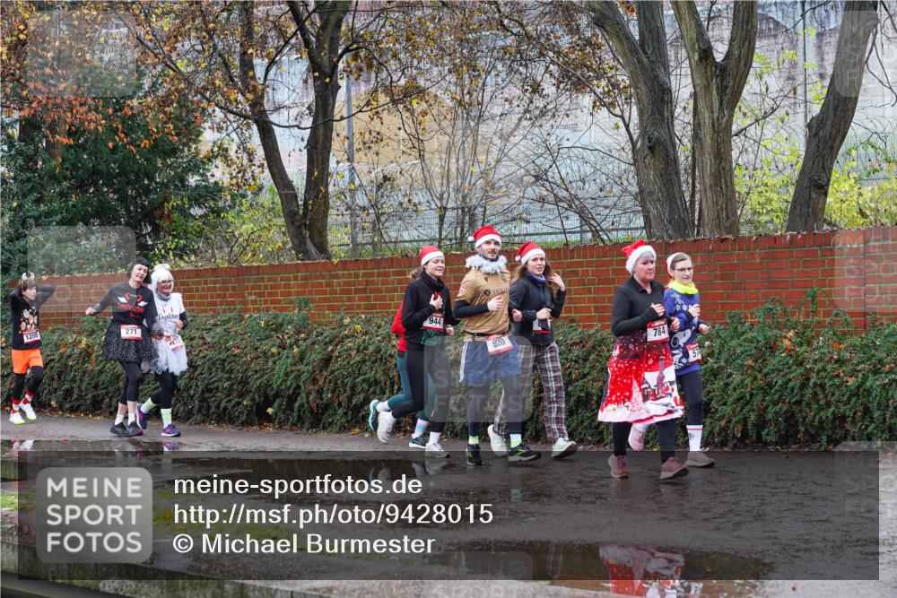 07.12.2025 - St. Pauli X-Mass-Run No. 15 Michael Burmester http://msf.ph/oto/9428015 07.12.2025 10:44:38 Laufen 1208, 271, 944, 920, 784 meine-sportfotos.de