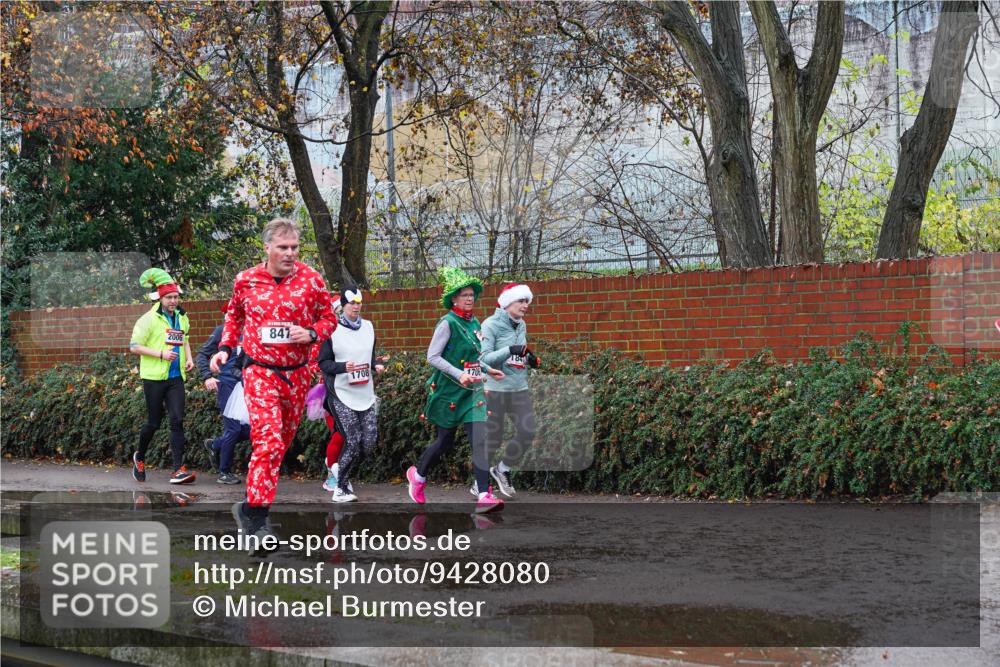 07.12.2025 - St. Pauli X-Mass-Run No. 15 Michael Burmester http://msf.ph/oto/9428080 07.12.2025 10:45:15 Laufen 2006, 847, 1708 meine-sportfotos.de