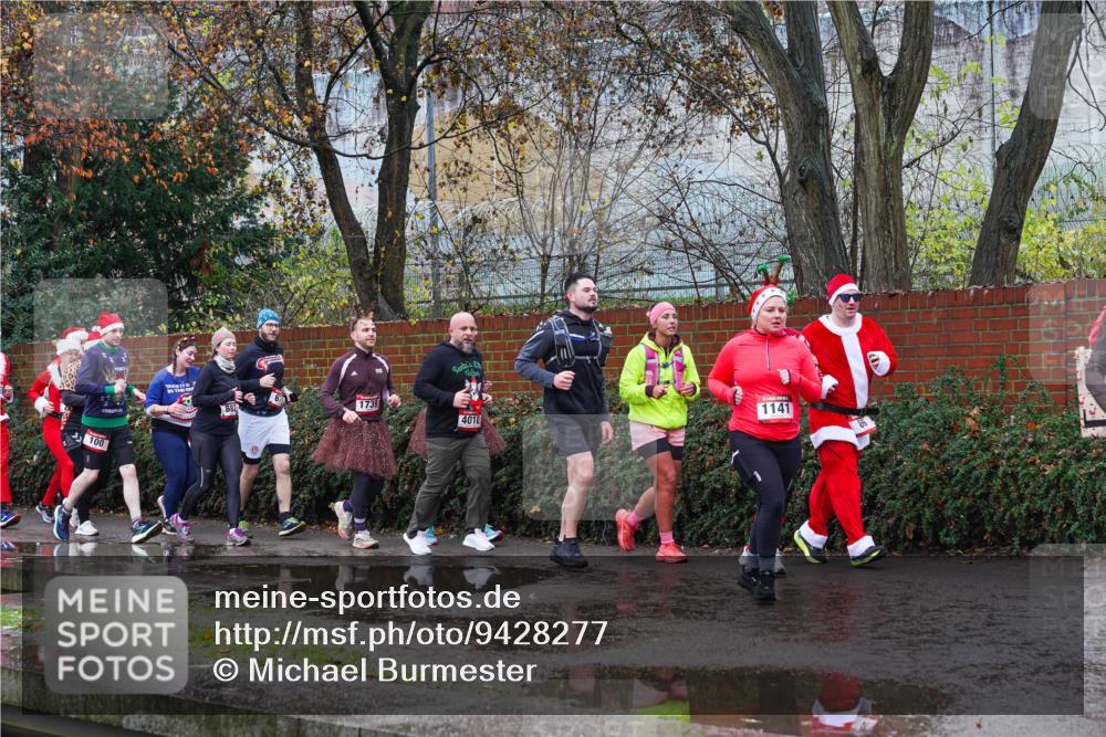 07.12.2025 - St. Pauli X-Mass-Run No. 15 Michael Burmester http://msf.ph/oto/9428277 07.12.2025 10:47:07 Laufen 100, 682, 1739, 4010, 1141 meine-sportfotos.de