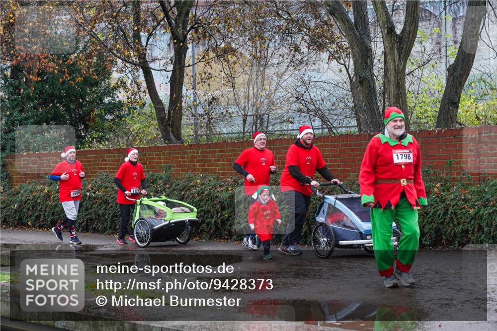 07.12.2025 - St. Pauli X-Mass-Run No. 15 Michael Burmester http://msf.ph/oto/9428373 07.12.2025 10:48:51 Laufen 1686, 1127, 1798 meine-sportfotos.de