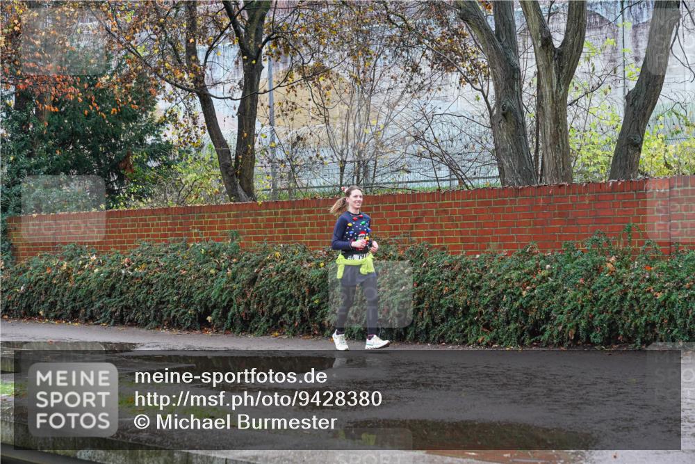 07.12.2025 - St. Pauli X-Mass-Run No. 15 Michael Burmester http://msf.ph/oto/9428380 07.12.2025 10:49:21 Laufen  meine-sportfotos.de
