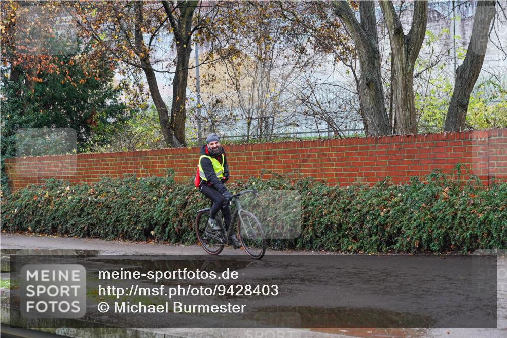07.12.2025 - St. Pauli X-Mass-Run No. 15 Michael Burmester http://msf.ph/oto/9428403 07.12.2025 10:57:25 Laufen  meine-sportfotos.de