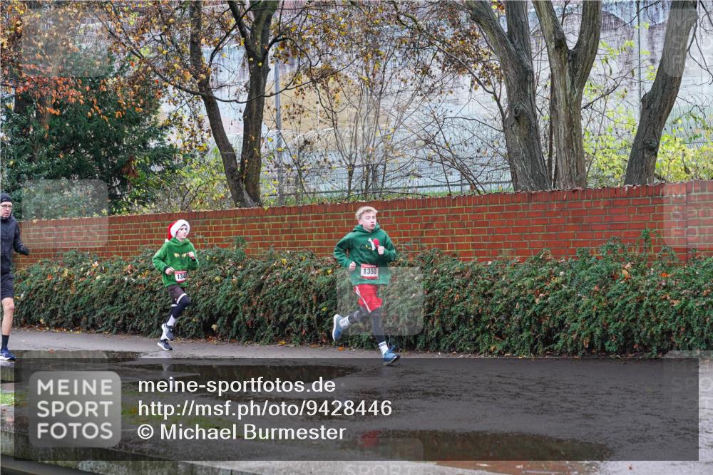 07.12.2025 - St. Pauli X-Mass-Run No. 15 Michael Burmester http://msf.ph/oto/9428446 07.12.2025 11:00:32 Laufen 1348, 1350 meine-sportfotos.de