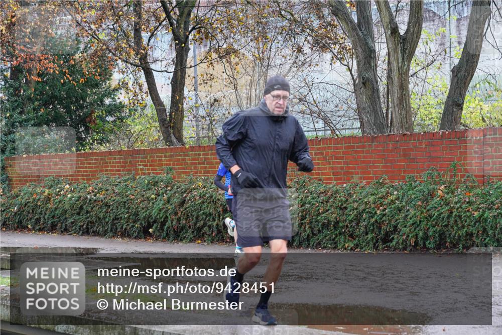 07.12.2025 - St. Pauli X-Mass-Run No. 15 Michael Burmester http://msf.ph/oto/9428451 07.12.2025 11:00:35 Laufen  meine-sportfotos.de