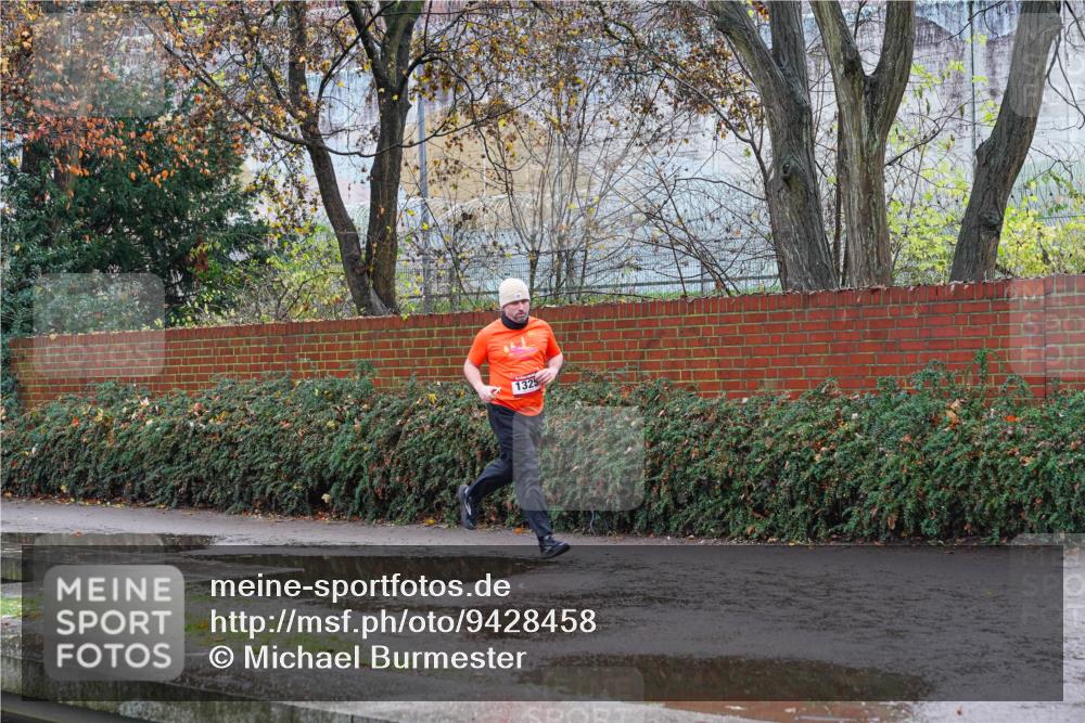07.12.2025 - St. Pauli X-Mass-Run No. 15 Michael Burmester http://msf.ph/oto/9428458 07.12.2025 11:00:49 Laufen 1325 meine-sportfotos.de
