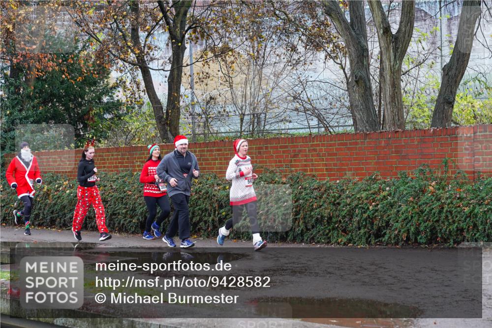 07.12.2025 - St. Pauli X-Mass-Run No. 15 Michael Burmester http://msf.ph/oto/9428582 07.12.2025 11:03:22 Laufen 193 meine-sportfotos.de