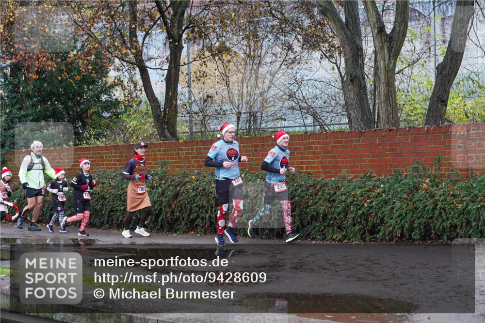 07.12.2025 - St. Pauli X-Mass-Run No. 15 Michael Burmester http://msf.ph/oto/9428609 07.12.2025 11:04:00 Laufen 1911, 191, 19, 1919, 241, 535, 232 meine-sportfotos.de
