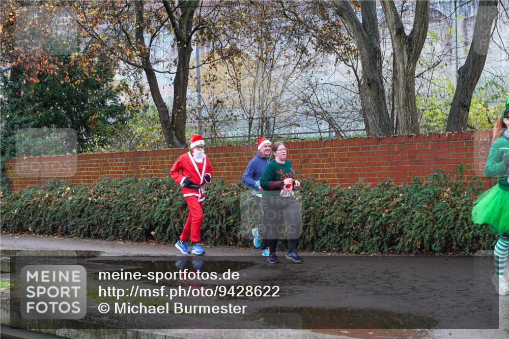 07.12.2025 - St. Pauli X-Mass-Run No. 15 Michael Burmester http://msf.ph/oto/9428622 07.12.2025 11:04:08 Laufen 2876 meine-sportfotos.de