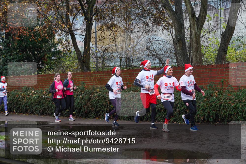 07.12.2025 - St. Pauli X-Mass-Run No. 15 Michael Burmester http://msf.ph/oto/9428715 07.12.2025 11:05:20 Laufen 2190, 2, 38, 4249, 824 meine-sportfotos.de