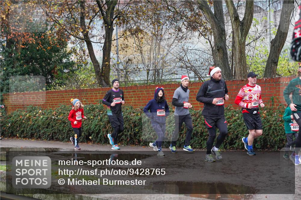 07.12.2025 - St. Pauli X-Mass-Run No. 15 Michael Burmester http://msf.ph/oto/9428765 07.12.2025 11:05:47 Laufen 4656, 2055, 2000, 4655, 464, 4654 meine-sportfotos.de