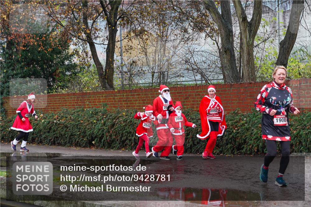 07.12.2025 - St. Pauli X-Mass-Run No. 15 Michael Burmester http://msf.ph/oto/9428781 07.12.2025 11:05:58 Laufen 20, 2044, 2048, 2050, 1908 meine-sportfotos.de