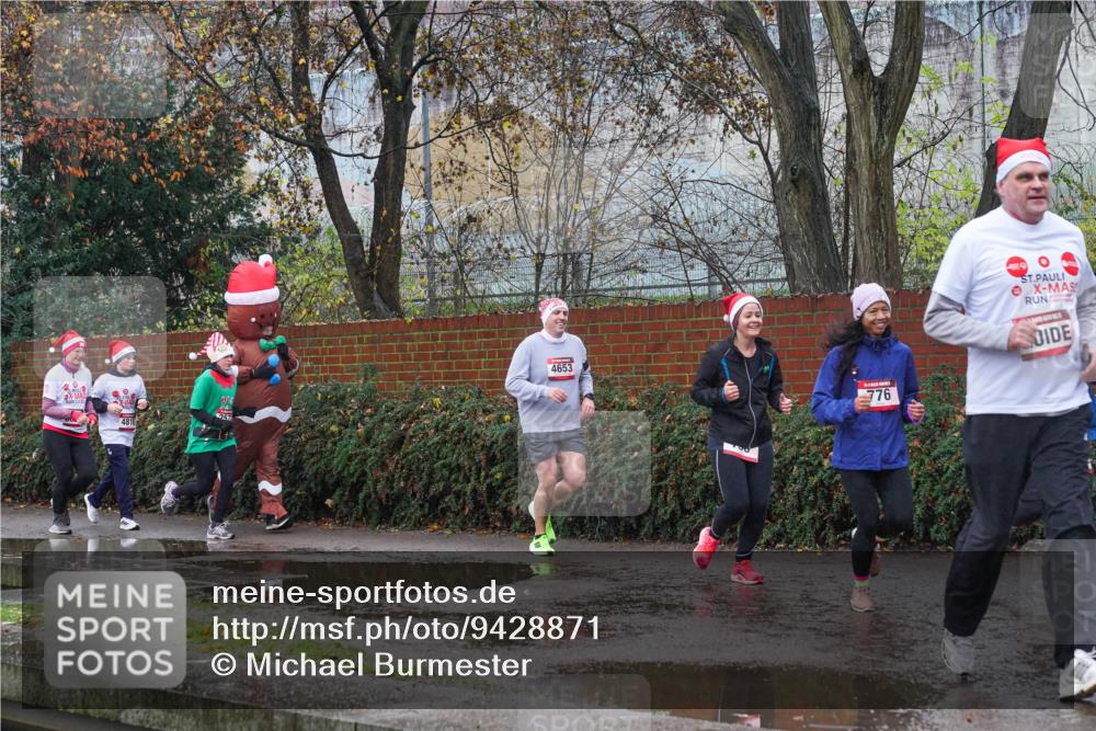 07.12.2025 - St. Pauli X-Mass-Run No. 15 Michael Burmester http://msf.ph/oto/9428871 07.12.2025 11:06:59 Laufen 481, 4653, 776 meine-sportfotos.de