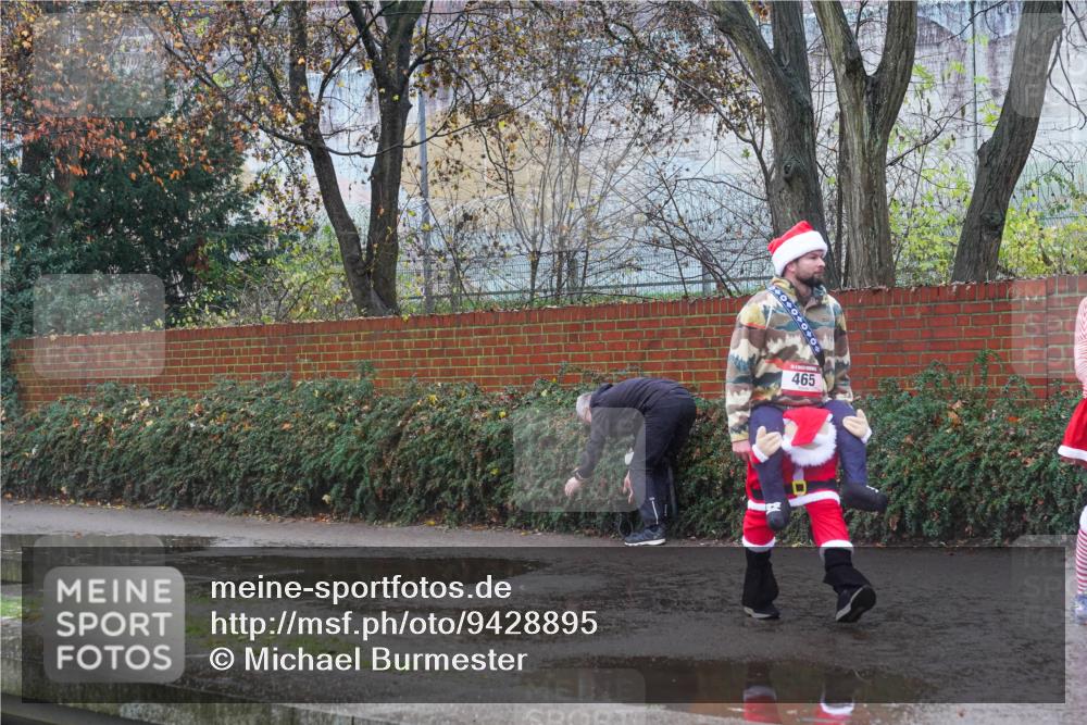 07.12.2025 - St. Pauli X-Mass-Run No. 15 Michael Burmester http://msf.ph/oto/9428895 07.12.2025 11:09:52 Laufen 465 meine-sportfotos.de