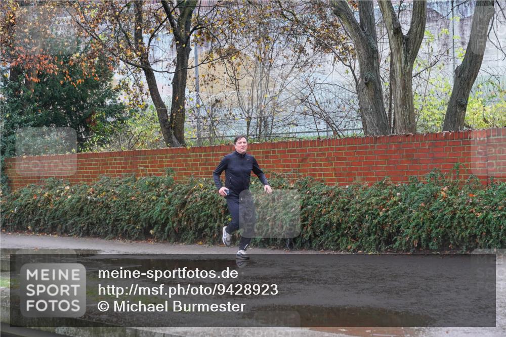 07.12.2025 - St. Pauli X-Mass-Run No. 15 Michael Burmester http://msf.ph/oto/9428923 07.12.2025 11:13:16 Laufen  meine-sportfotos.de