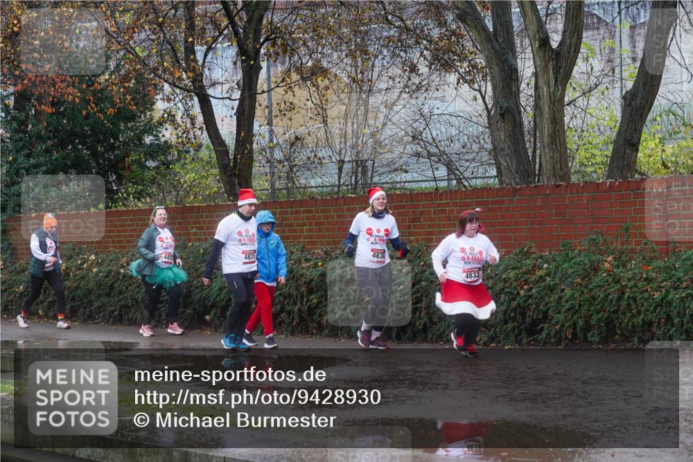 07.12.2025 - St. Pauli X-Mass-Run No. 15 Michael Burmester http://msf.ph/oto/9428930 07.12.2025 11:15:21 Laufen 4831, 4834, 4833, 1833 meine-sportfotos.de