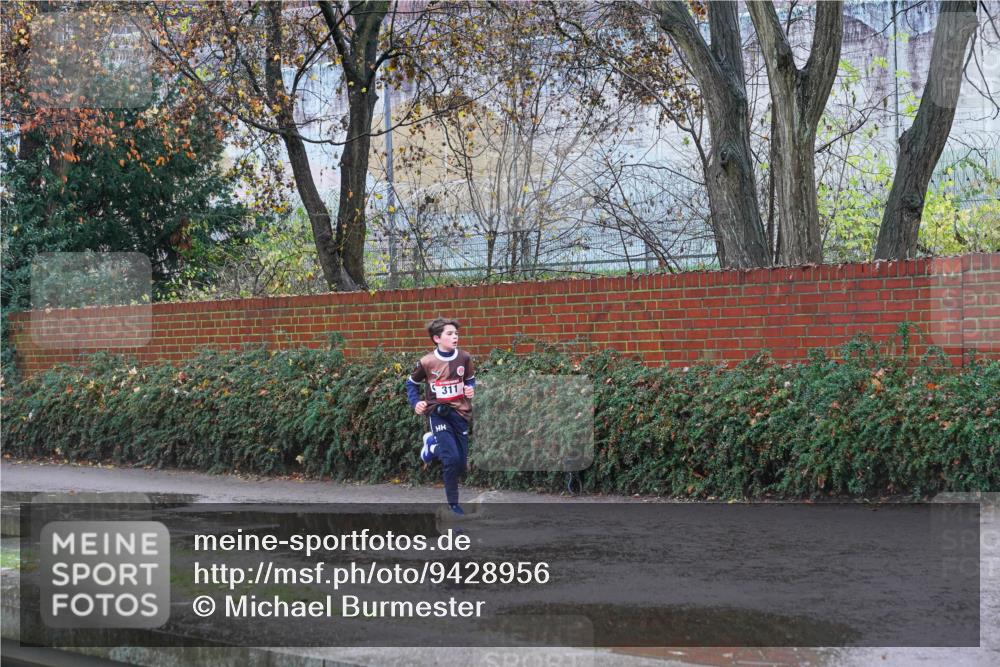 07.12.2025 - St. Pauli X-Mass-Run No. 15 Michael Burmester http://msf.ph/oto/9428956 07.12.2025 11:18:30 Laufen 311 meine-sportfotos.de