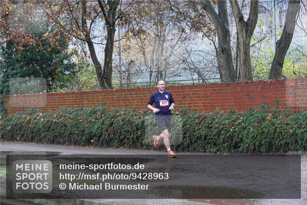 07.12.2025 - St. Pauli X-Mass-Run No. 15 Michael Burmester http://msf.ph/oto/9428963 07.12.2025 11:18:46 Laufen 321 meine-sportfotos.de