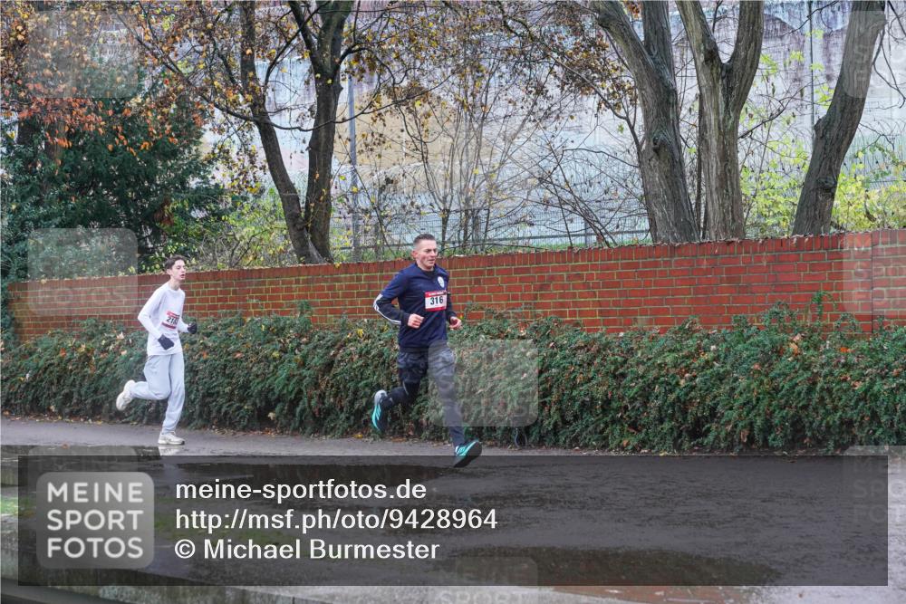 07.12.2025 - St. Pauli X-Mass-Run No. 15 Michael Burmester http://msf.ph/oto/9428964 07.12.2025 11:18:58 Laufen 316 meine-sportfotos.de