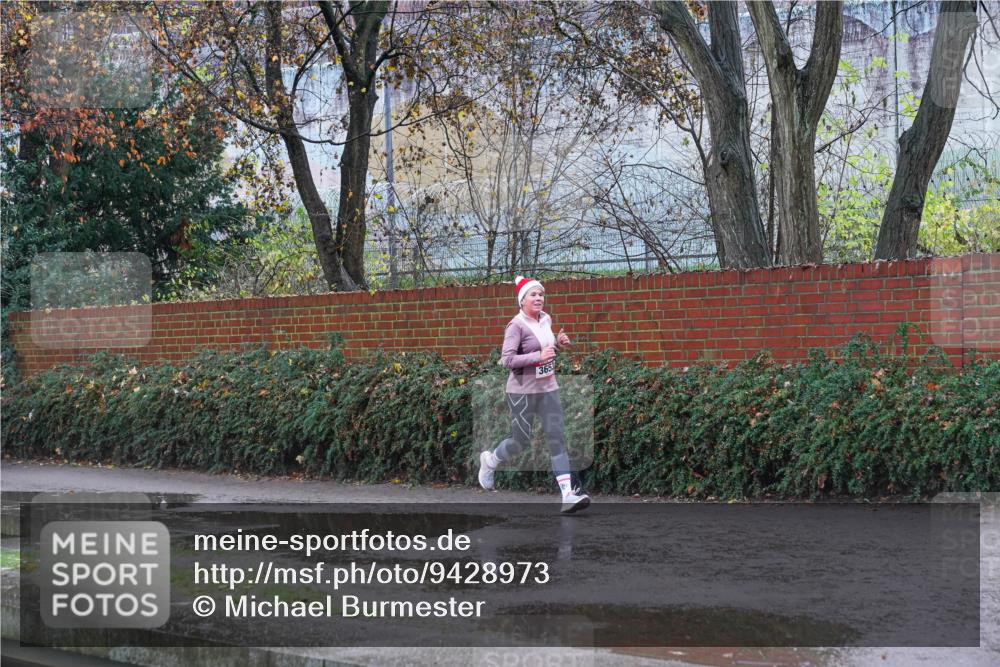 07.12.2025 - St. Pauli X-Mass-Run No. 15 Michael Burmester http://msf.ph/oto/9428973 07.12.2025 11:19:31 Laufen 3653 meine-sportfotos.de