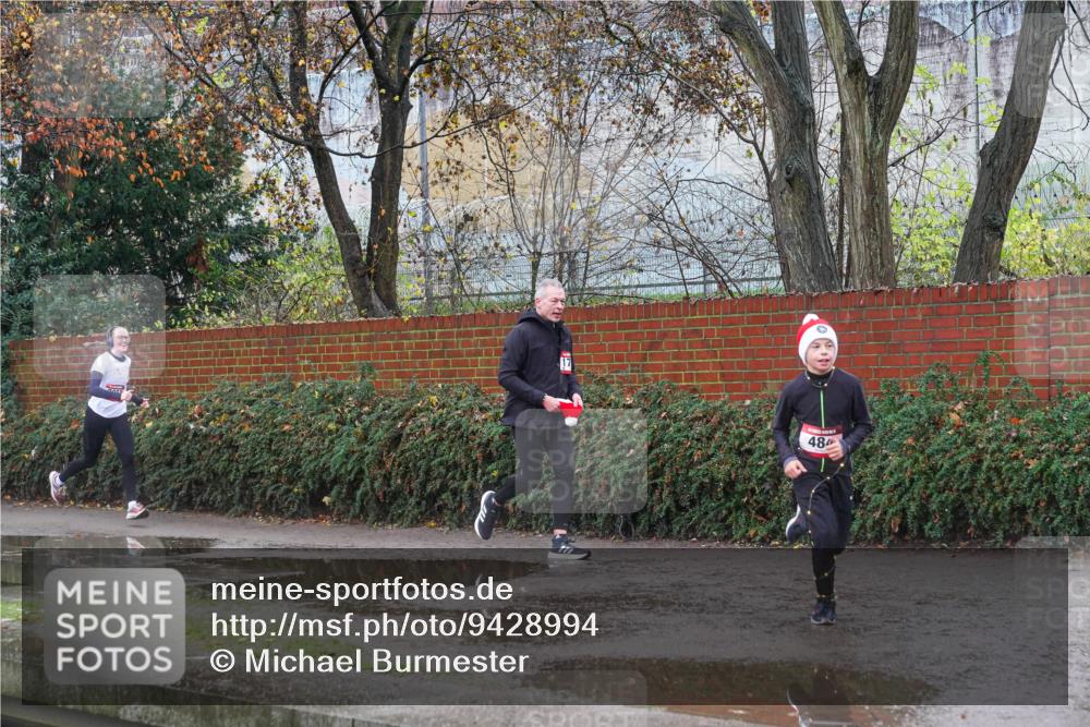 07.12.2025 - St. Pauli X-Mass-Run No. 15 Michael Burmester http://msf.ph/oto/9428994 07.12.2025 11:20:07 Laufen 17, 484 meine-sportfotos.de