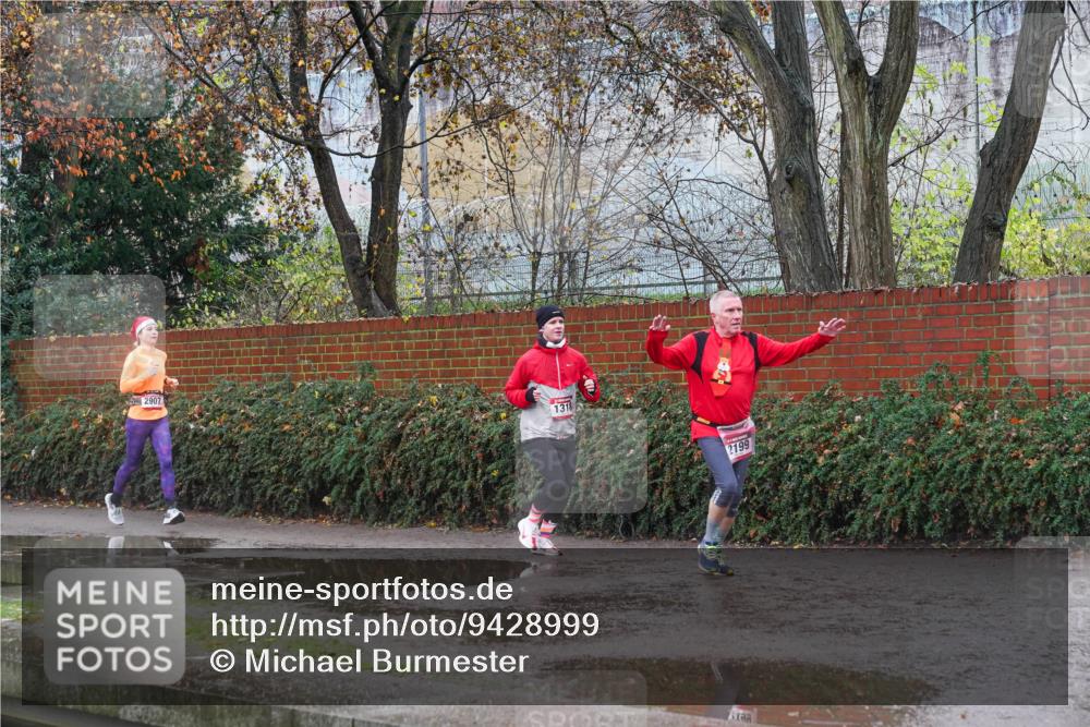 07.12.2025 - St. Pauli X-Mass-Run No. 15 Michael Burmester http://msf.ph/oto/9428999 07.12.2025 11:20:12 Laufen 2907, 1318, 2199 meine-sportfotos.de