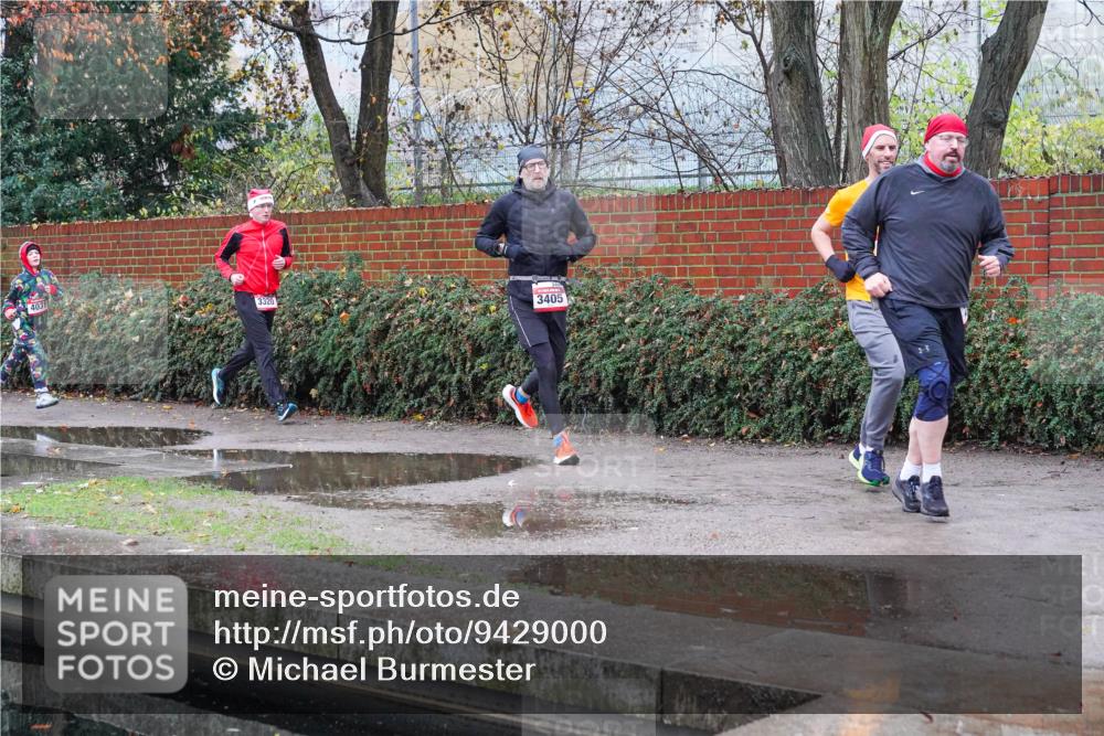 07.12.2025 - St. Pauli X-Mass-Run No. 15 Michael Burmester http://msf.ph/oto/9429000 07.12.2025 09:41:26 Laufen 4031, 3320, 3405 meine-sportfotos.de